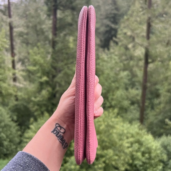 COACH Dbl Zip Wristlet Phone Wallet Pink Pebble Leather w Gold Hardware AUTHENTC - Picture 6 of 8